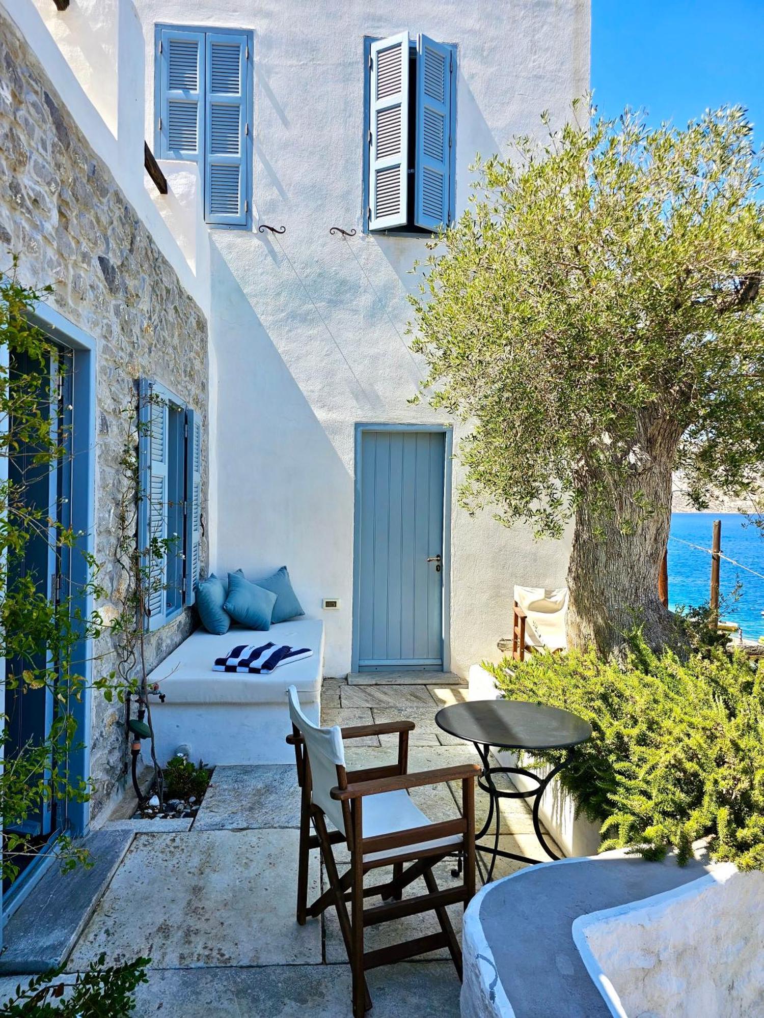 The Anchor House Bed & Breakfast Symi Bagian luar foto
