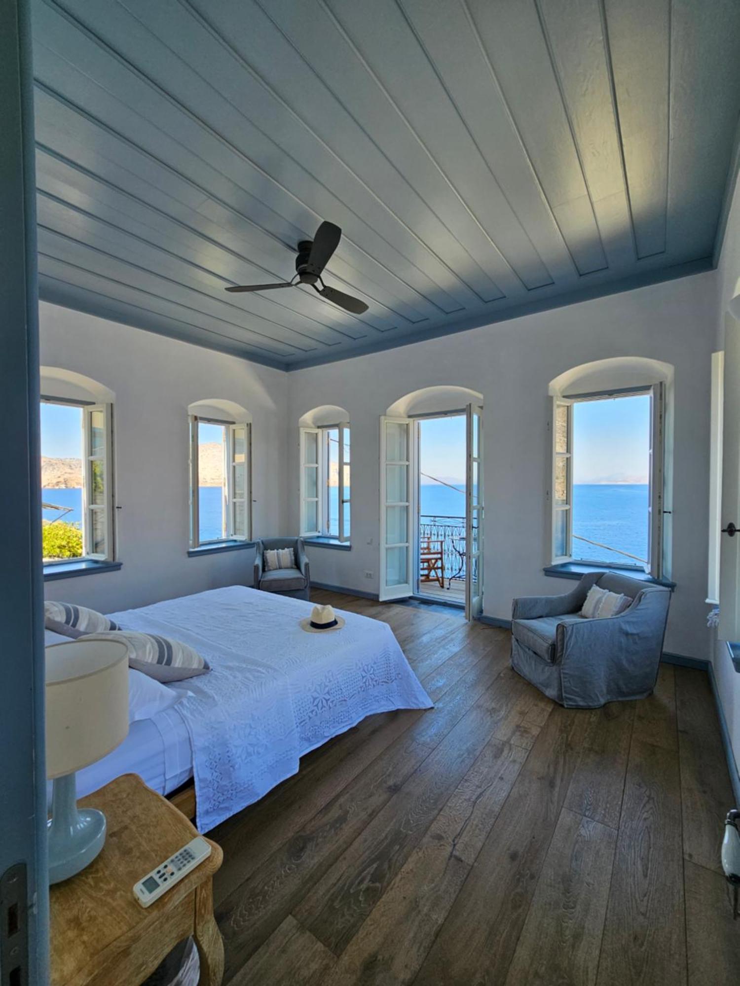 The Anchor House Bed & Breakfast Symi Bagian luar foto