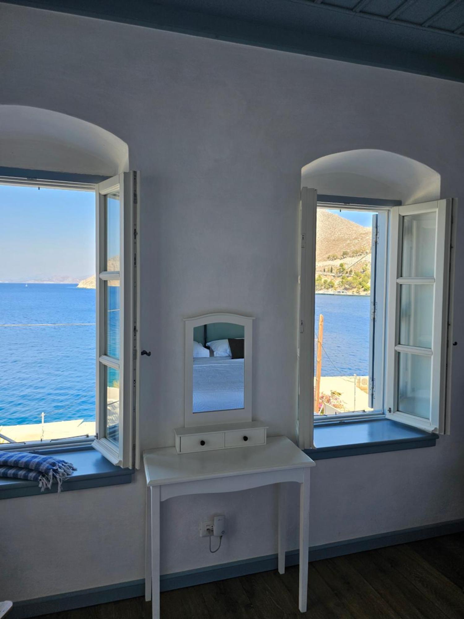 The Anchor House Bed & Breakfast Symi Ruang foto