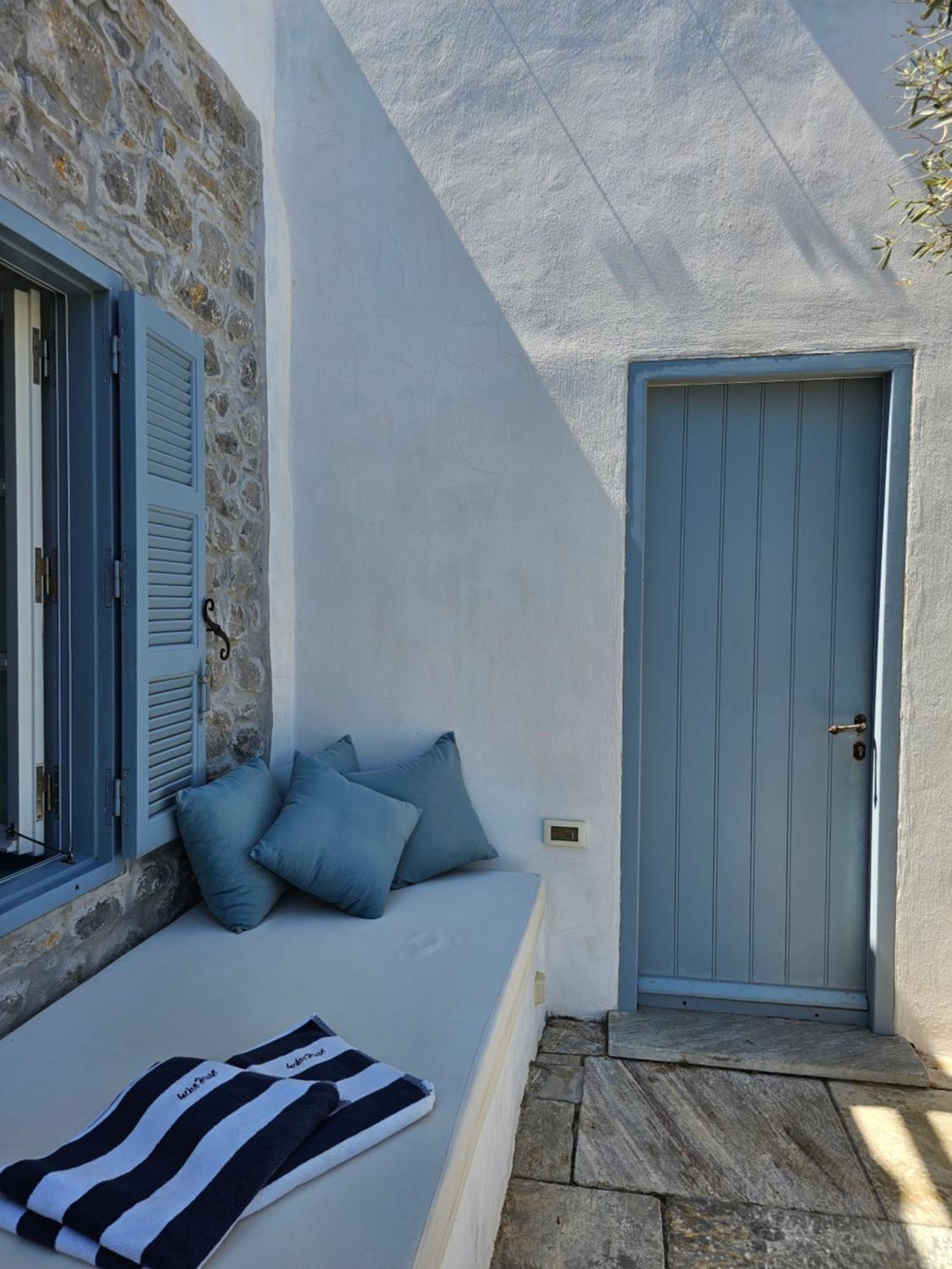 The Anchor House Bed & Breakfast Symi Ruang foto